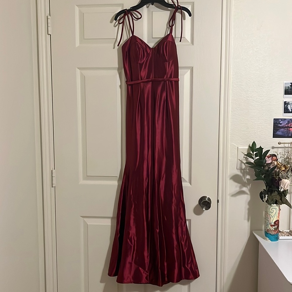 Jules & Cleo satin prom dress David’s Bridal size 2